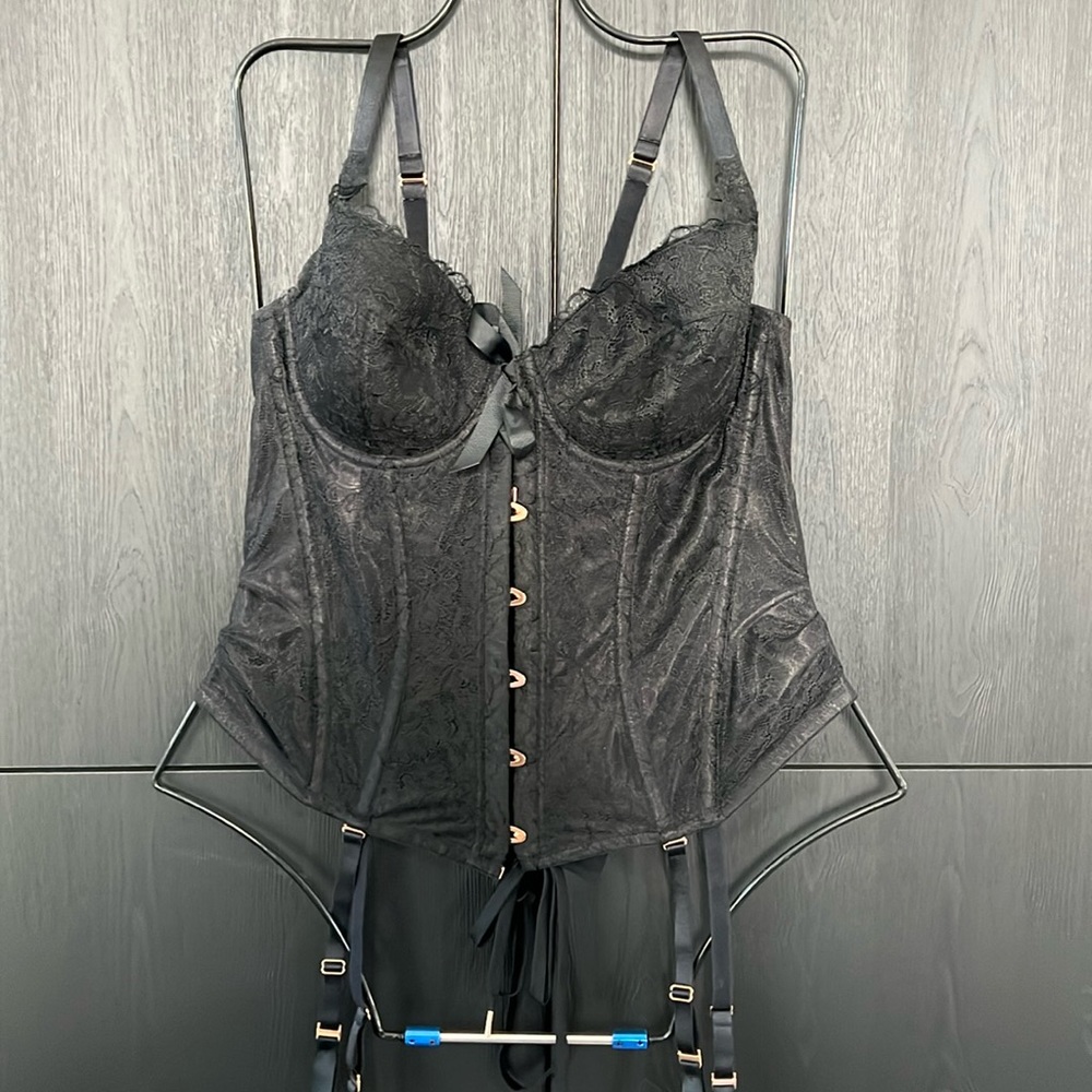 Savage X Fenty black corset